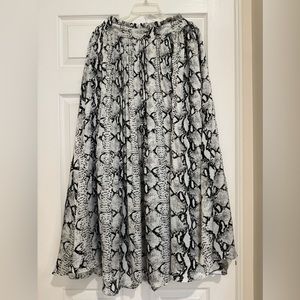 Promesa Snake-print maxi skirt